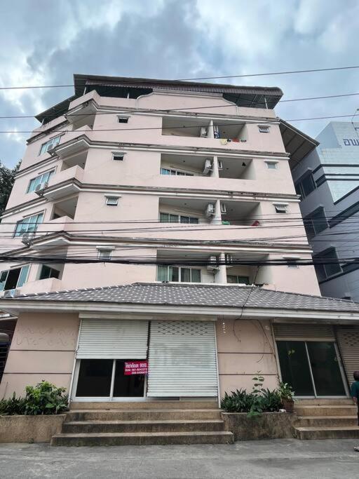 Rooftop Room In We Residence Pattaya Exterior photo